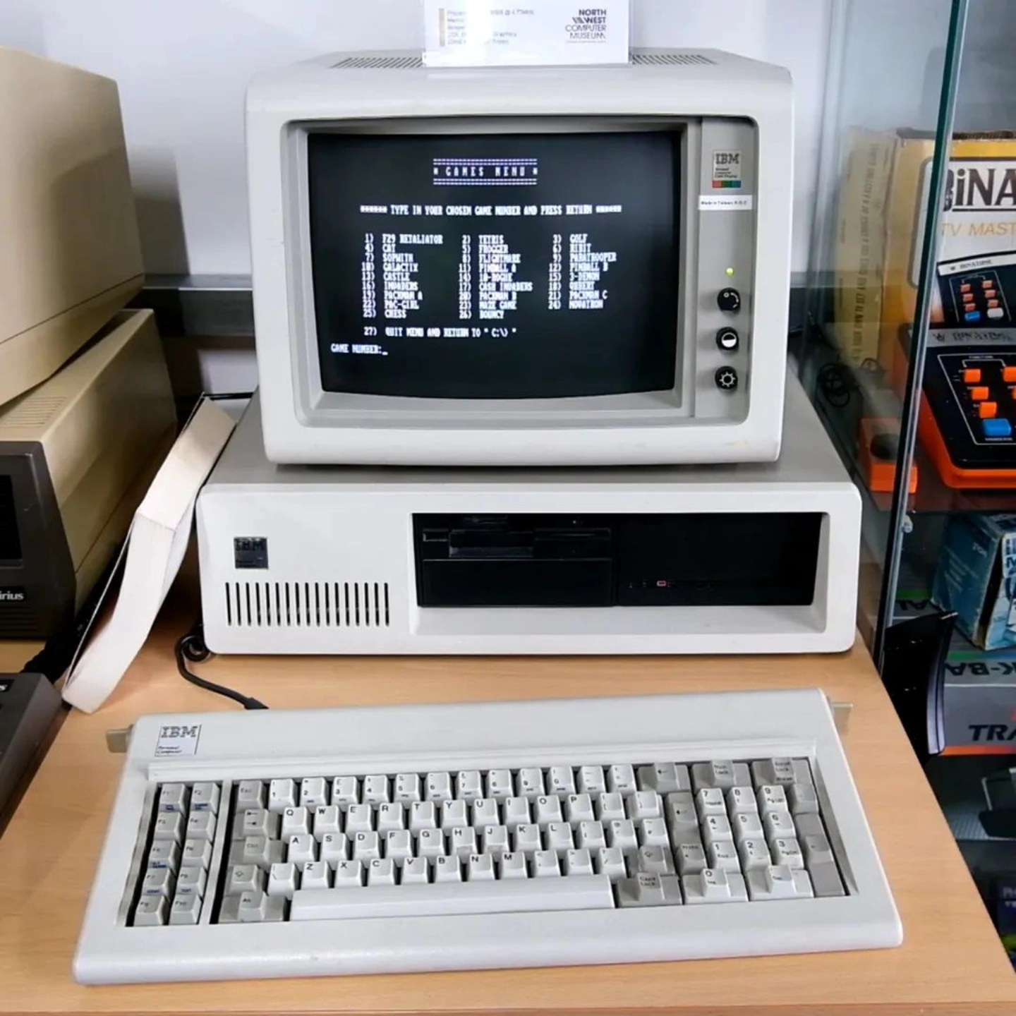 Ran - The original IBM PC, released in 1981. The PC that started it all ...