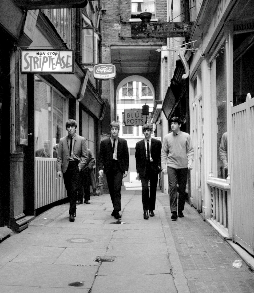 The Beatles 💙💙💙💙 [ The Beatles in London 2 July 1963 © Dezo