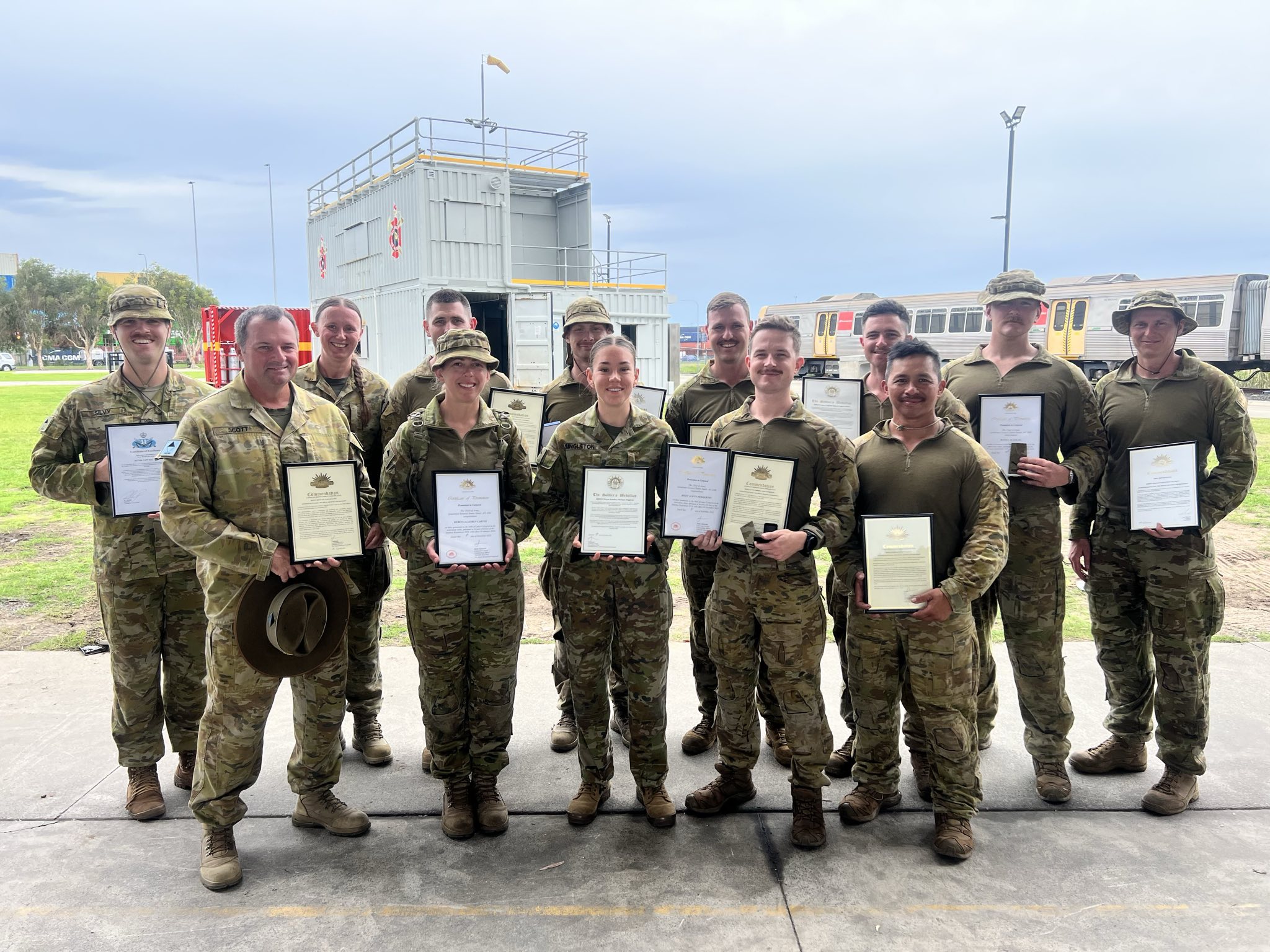 25th - 25/49 RQR PARTNERS WITH CANADIAN ARMY RESERVE Master Corporal ...