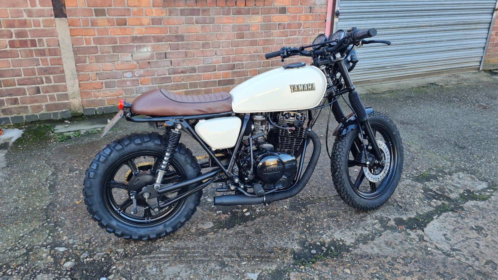 Looking for a bit of vintage charm? This 1981 Yamaha XS250 