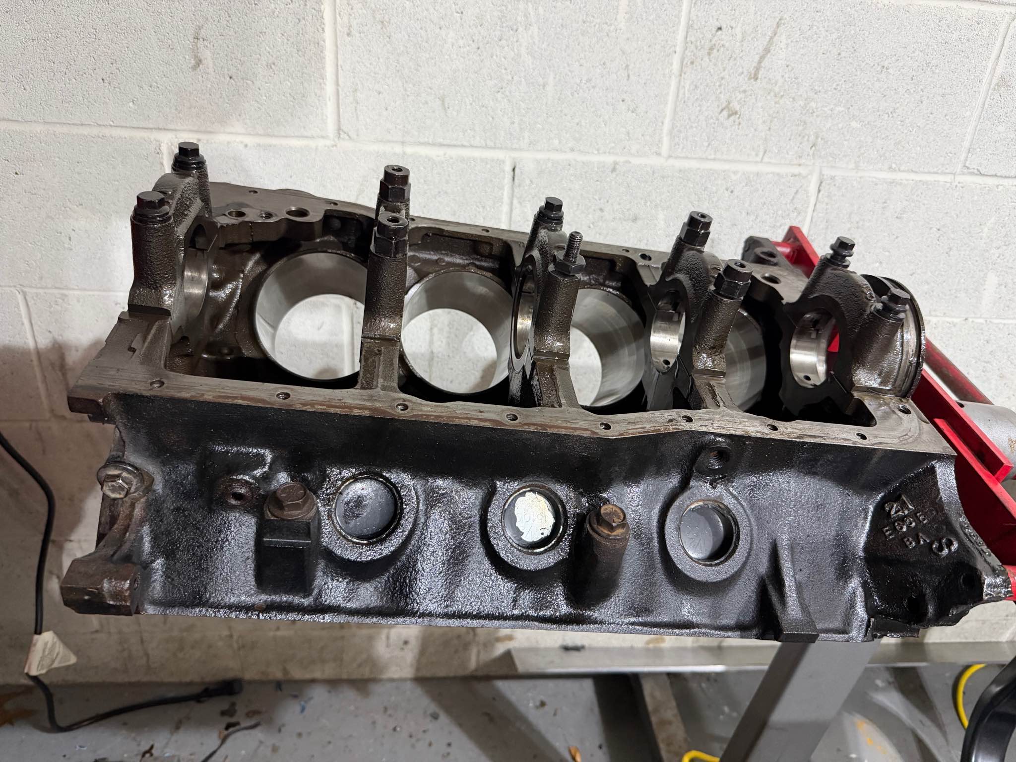 Ford 302/306 Roller block 1986 - Car Engines & Engine Parts - Massillon ...