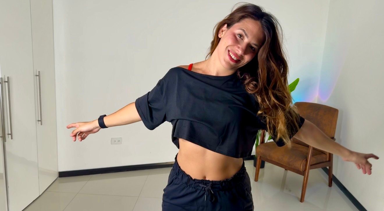 Regina Rovira - TAN FELIZ DE VIVIR ESTE RETO CONTIGO…... | Facebook