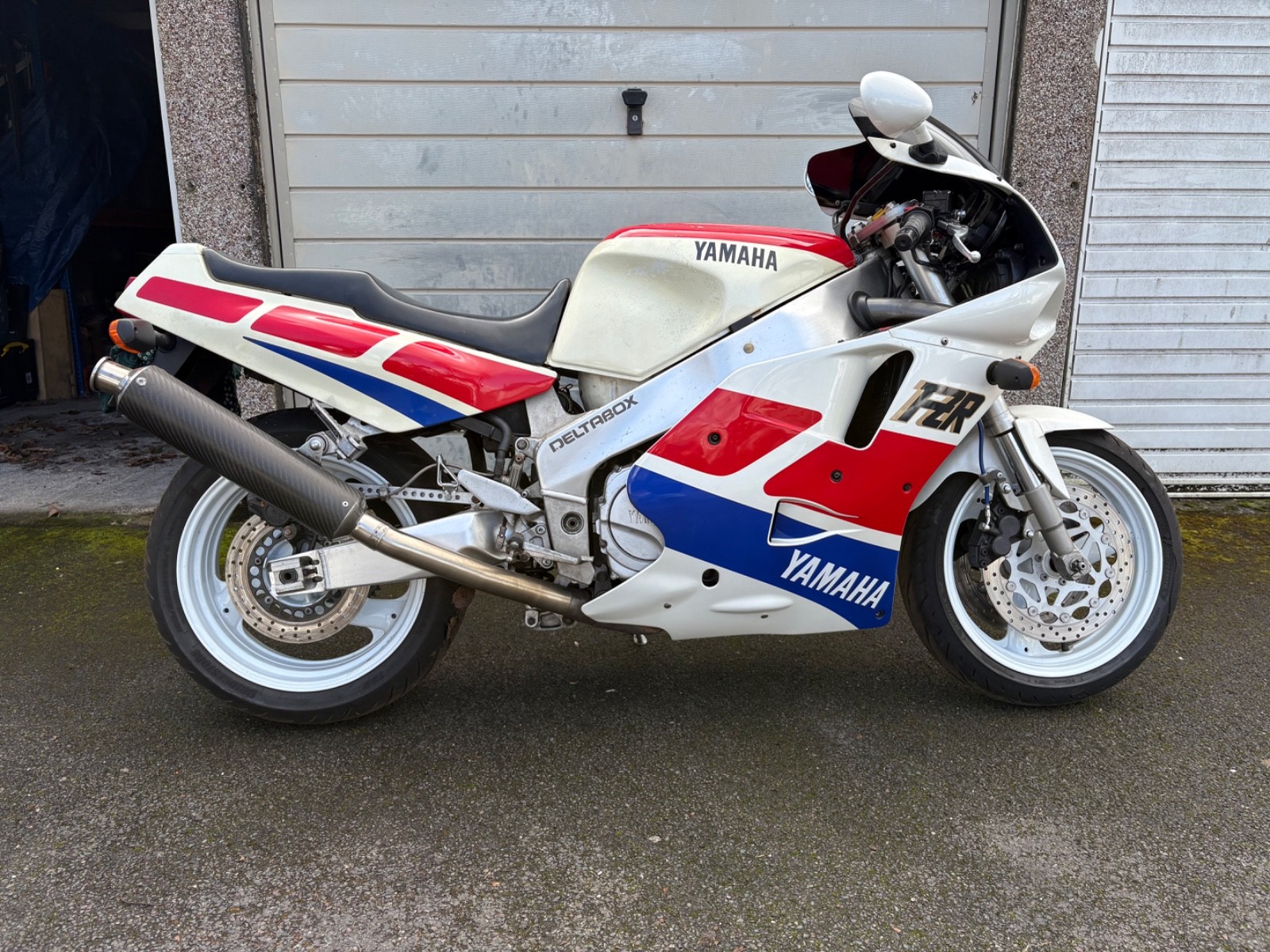 Check out this classic 1989 Yamaha FZR 1000 Exup in great
