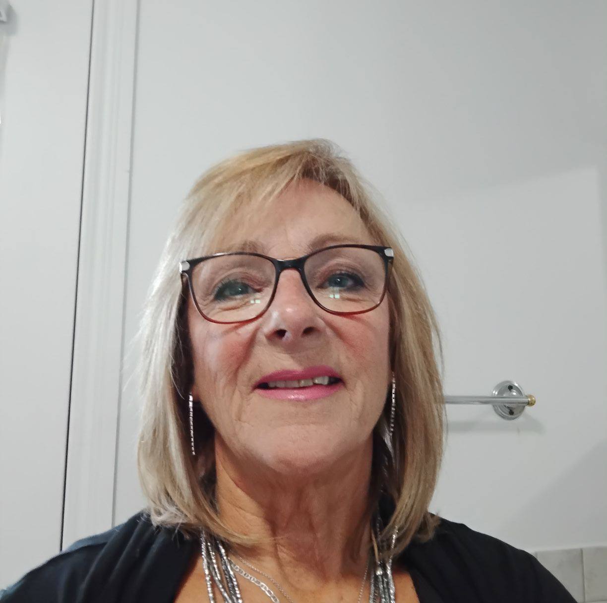 Lorraine Dault