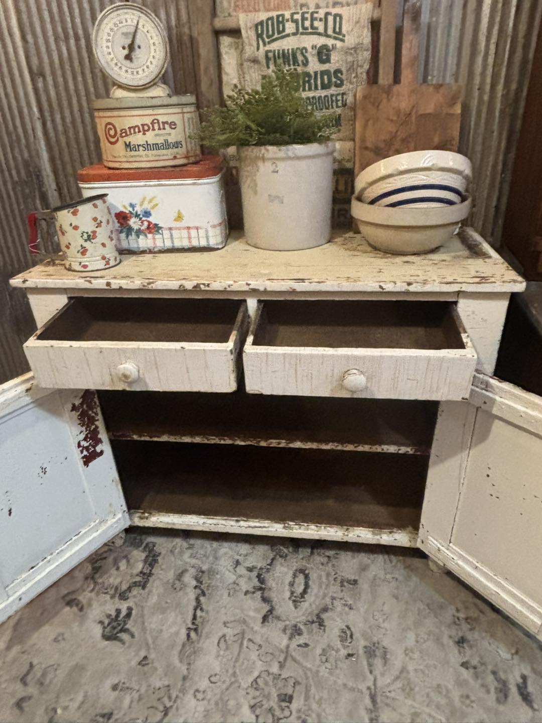 This piece is perfection to me! If I had room, this would be