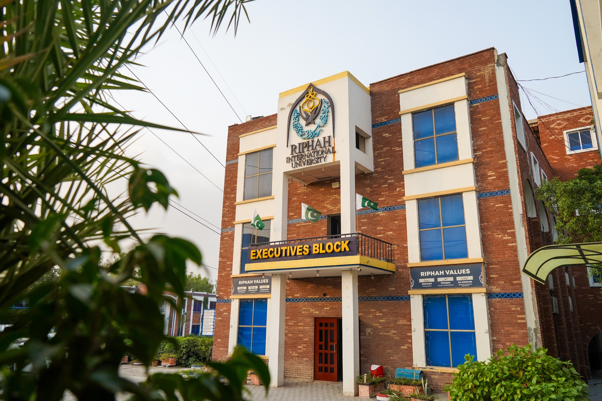 Riphah... - Riphah International University Faisalabad