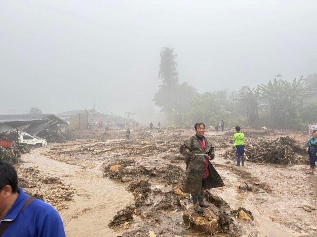 FPReels: Thailand: Typhoon Kajiki Triggers Landslide, Devastates