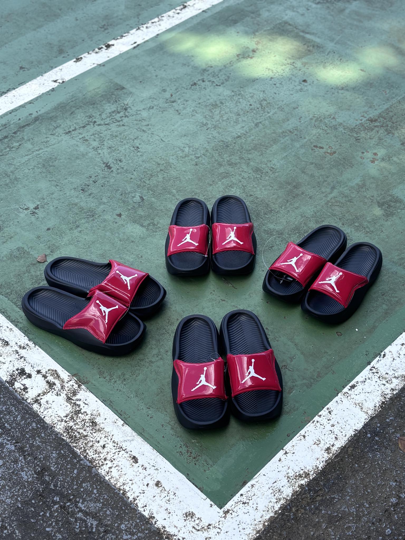 Air Jordan Team Showcase Size : 41 Price : 749к