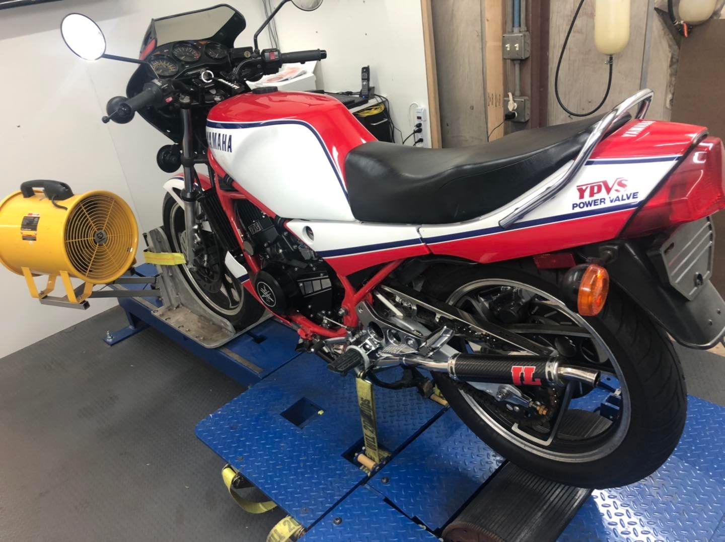 The owner of this RZ350 just had it... - Ed Toomey Designs | Facebook