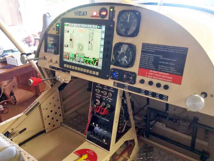 Zenith - Danie's Zenith STOL CH 750. Notice the posted co-pilot