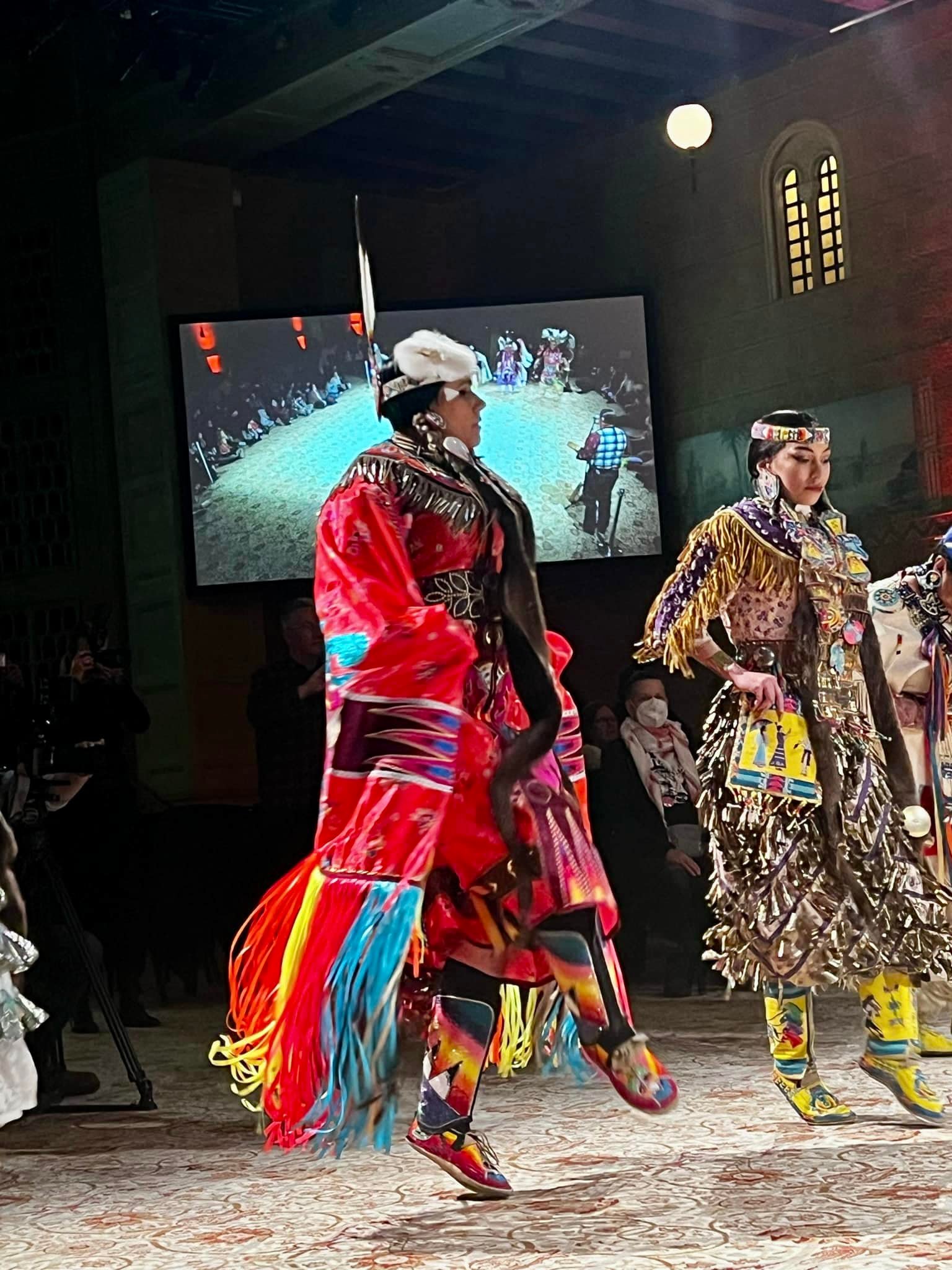Oklahoma Fancy Dancers : Native Dance Troupe