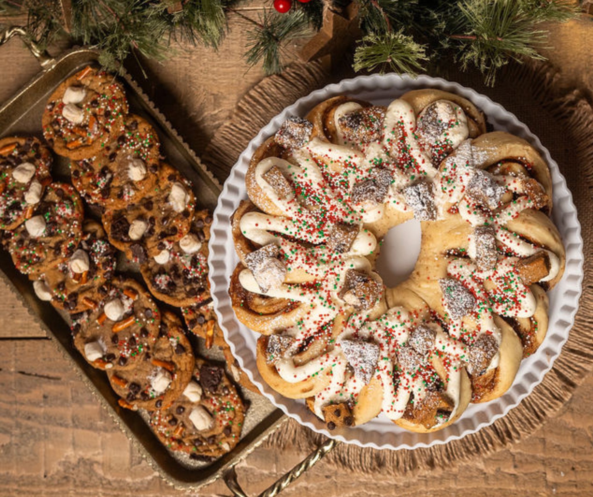 Cinnaholic - Here's to our holiday season wreath cakes! This beauty can ...