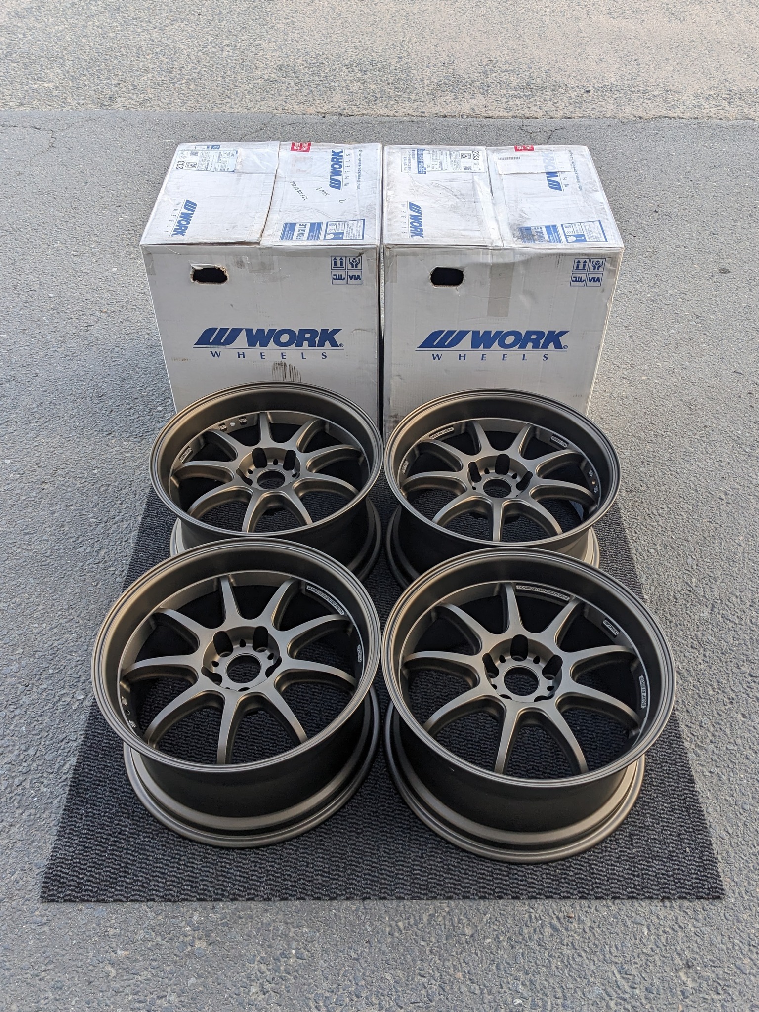 We still have these new-old-stock Work Emotion D9Rs in GTR specs 