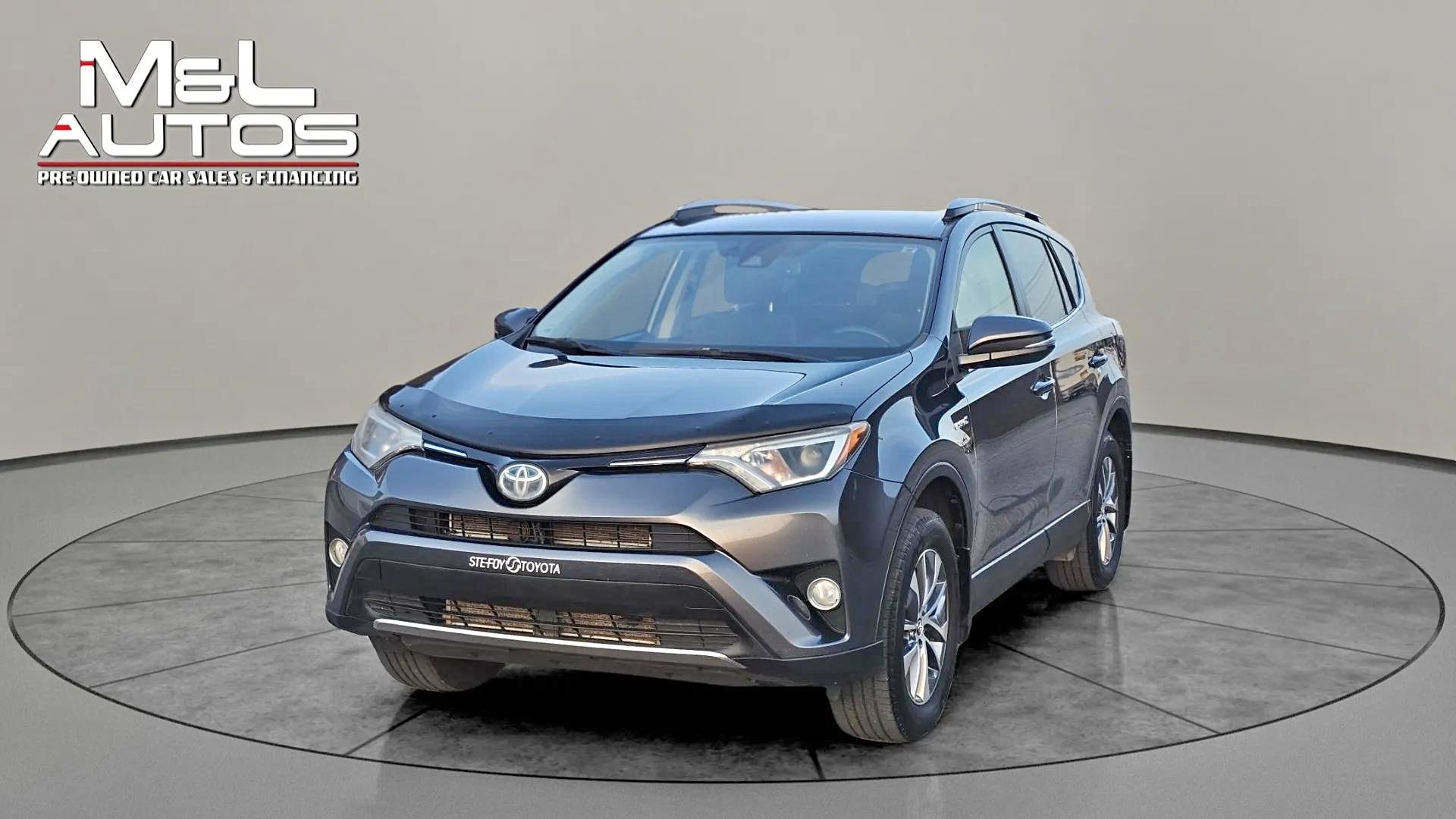 2017 Toyota rav 4 hybrid le mint condition - Cars & Trucks ...