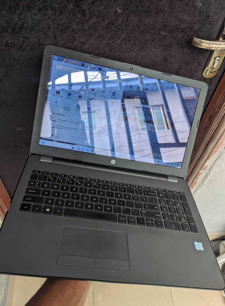 HP PAVILION 15-AU018WM NOTEBOOK PC - Mochenz Tech