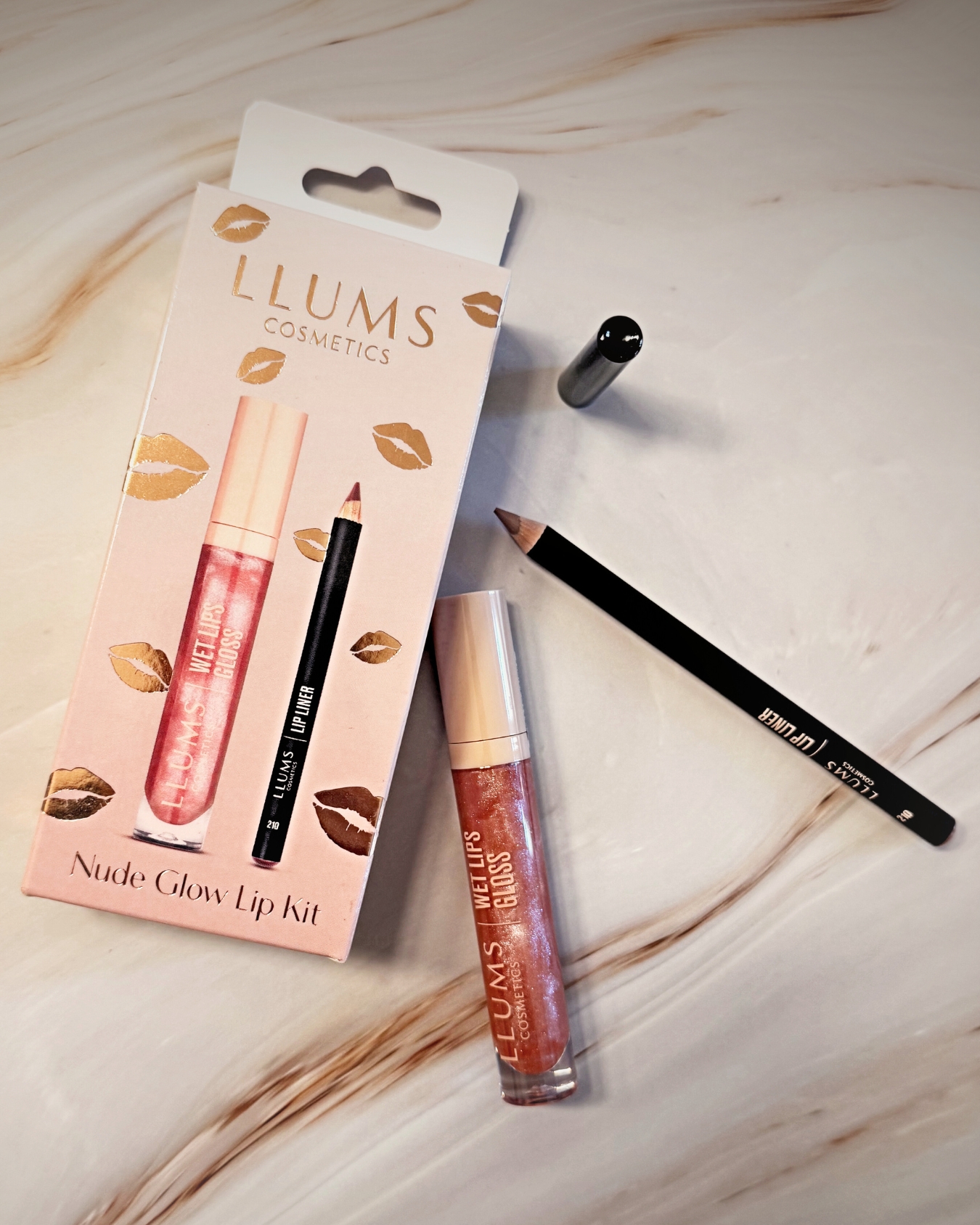 LLUMS Cosmetics - NOVO - Nude Glow Lip i Mauve Plump Lip... | Facebook