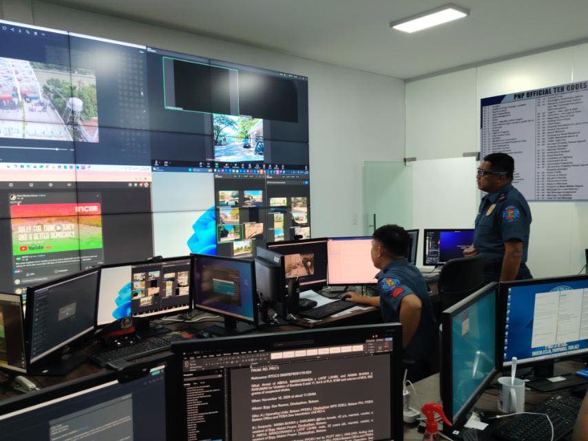 Police - PRO3 Keeps Close Watch Over INC Peaceful Rally PBGEN Ponce ...