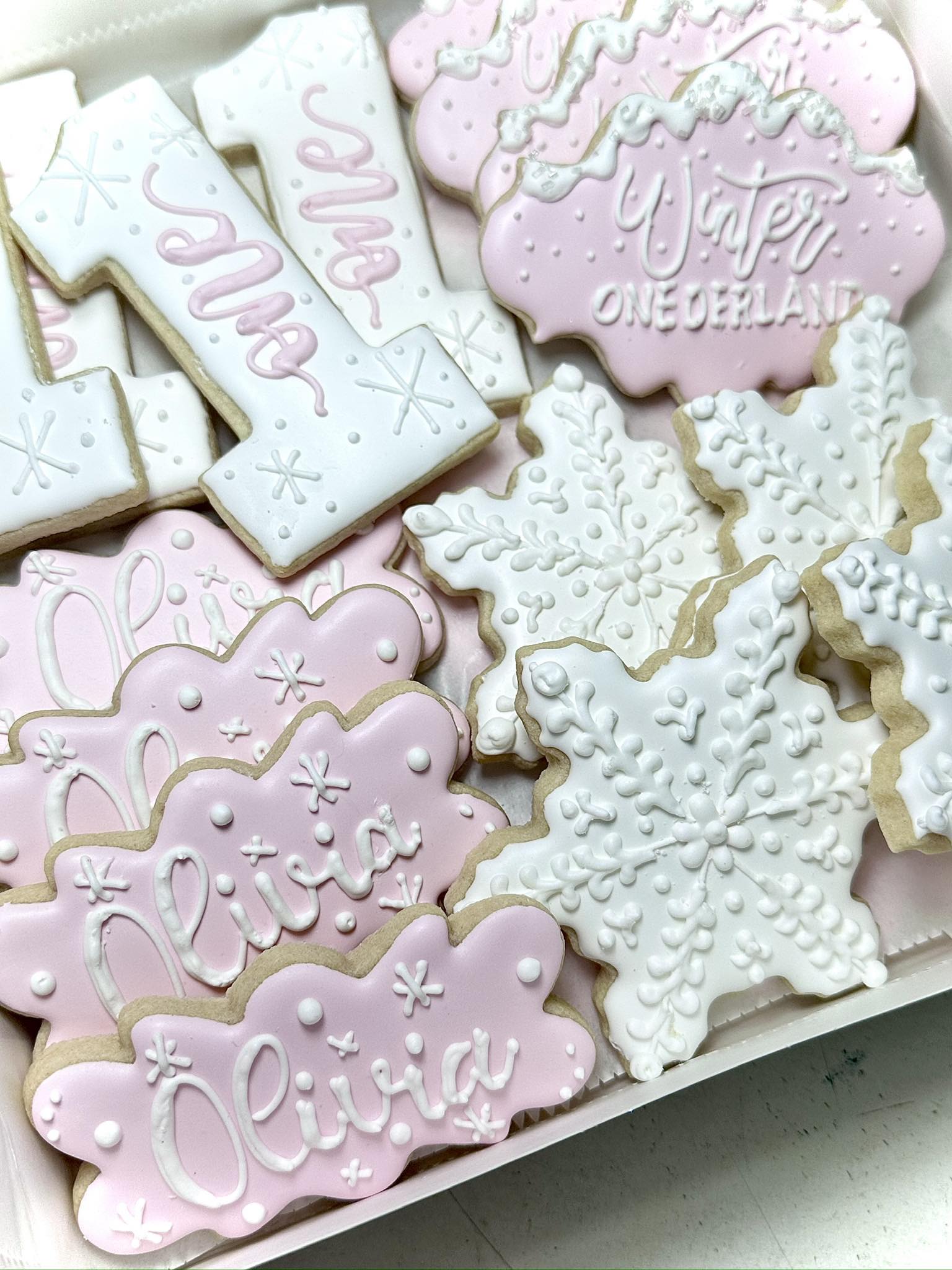 Ruby's Cake Shoppe and... - Ruby's Cake Shoppe and Pastries