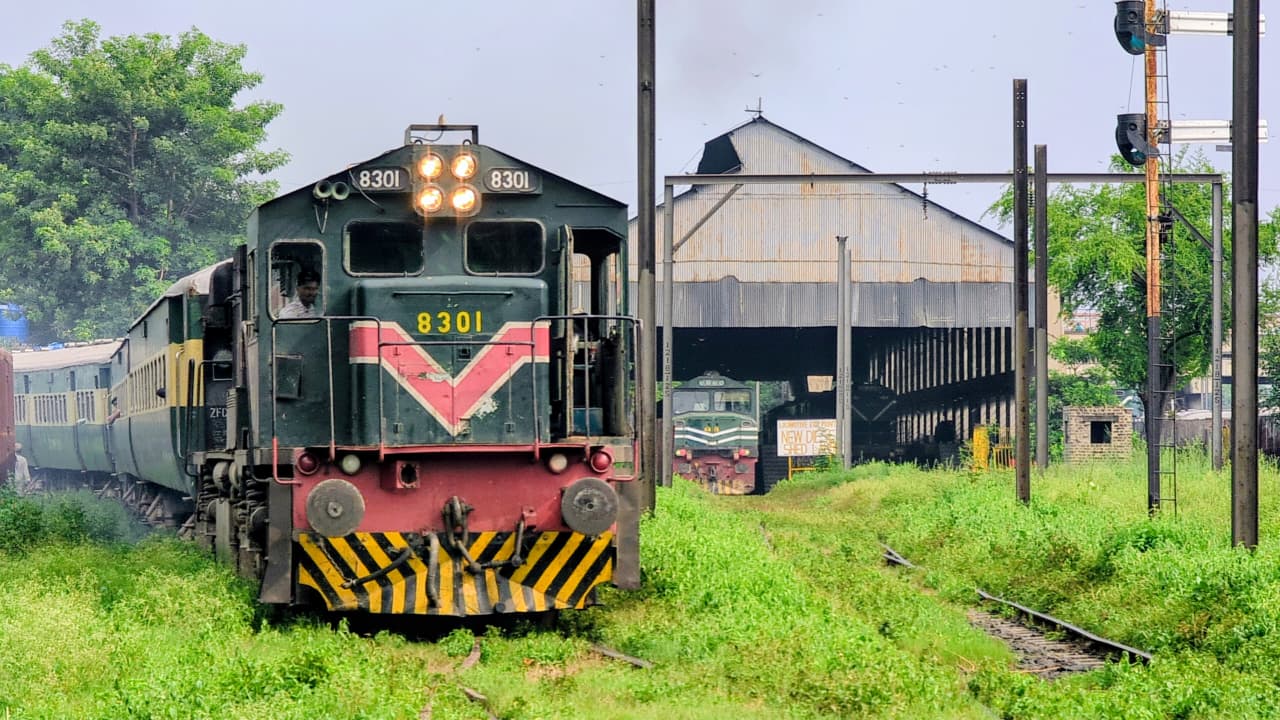 Pak Rail - Pak Rail added a new photo — in Lahore, Pakistan.
