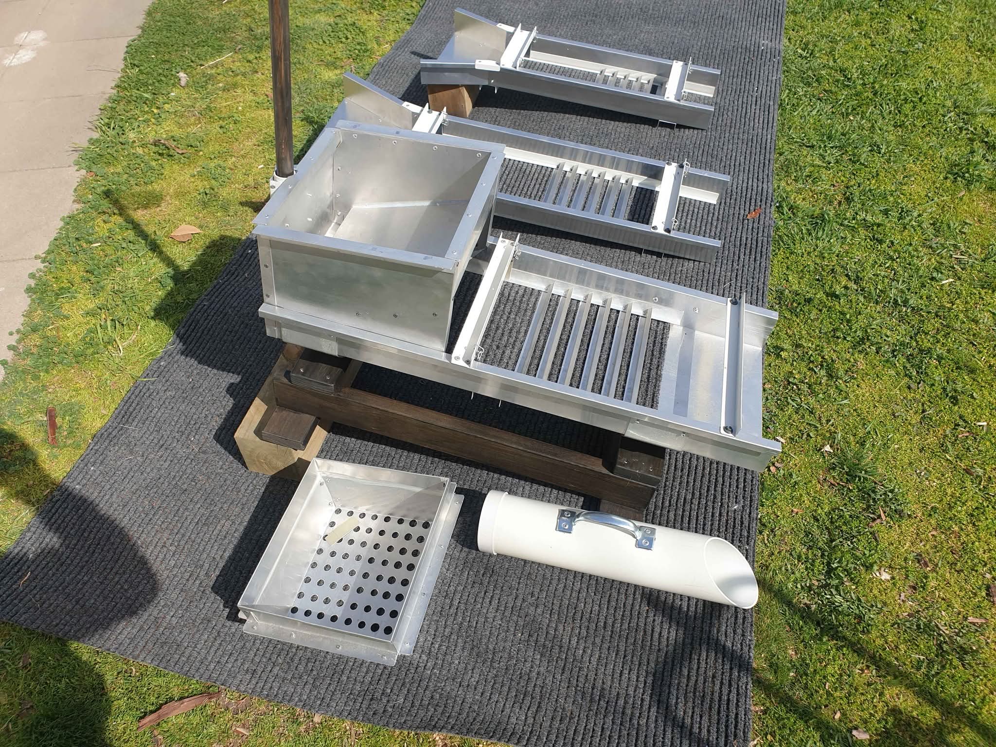 Gold prospecting Rocker box and sluice boxes - Miscellaneous ...