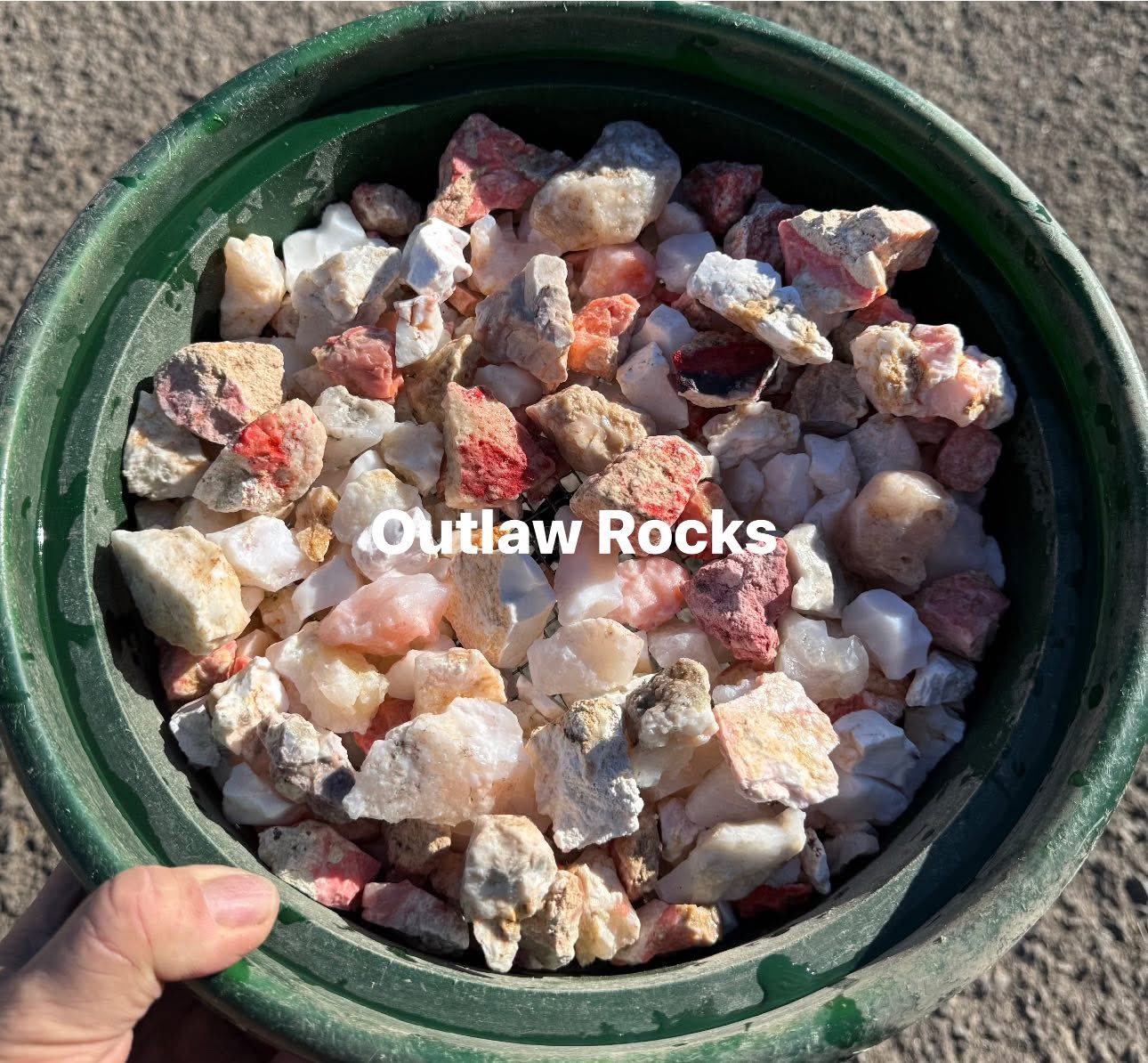 Outlaw Rocks