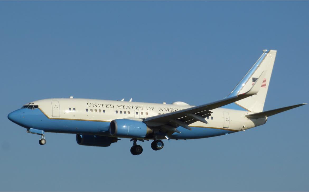 yu☆ 165836 United States Navy Boeing C-40 #lisbonairport @the.lppt