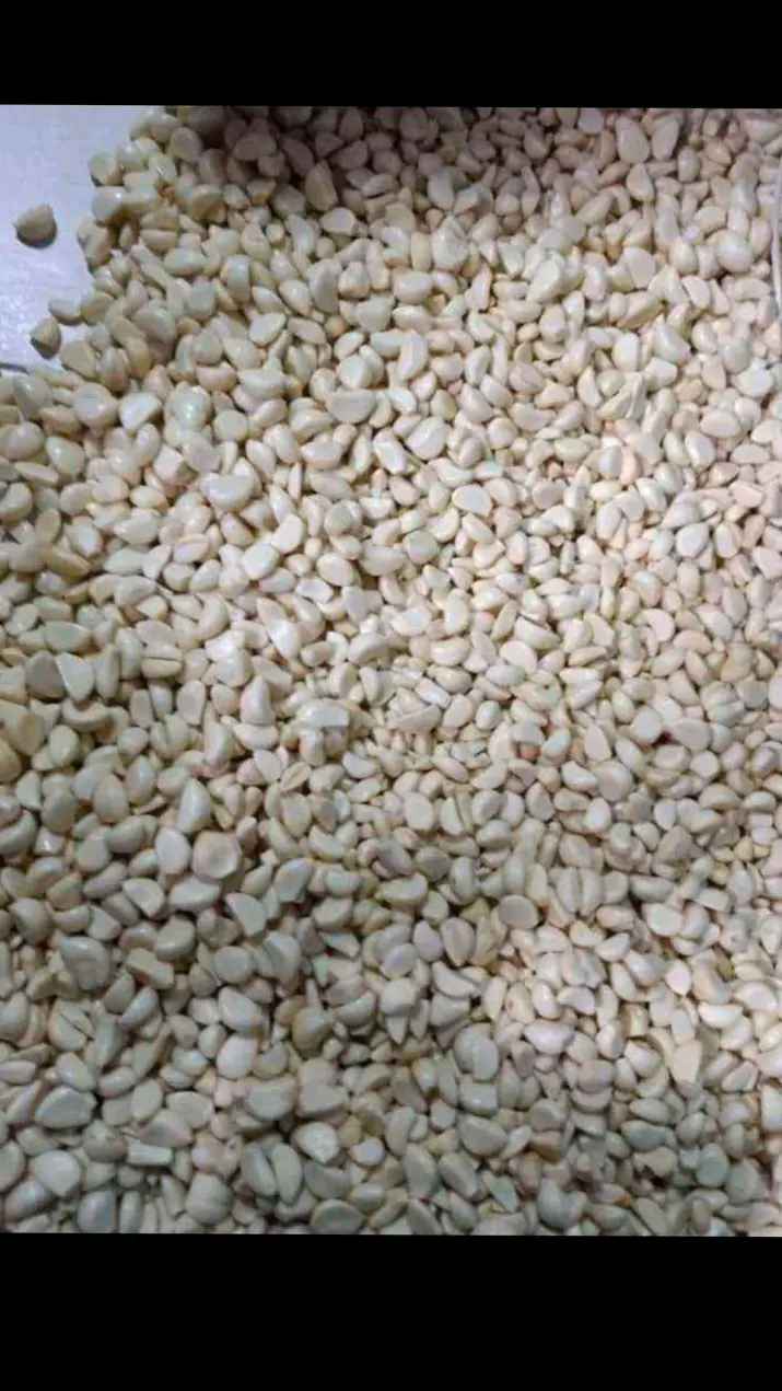 Talop Bawang/Peeled Garlic 🧄🧄 - Food - South Port District, Manila ...