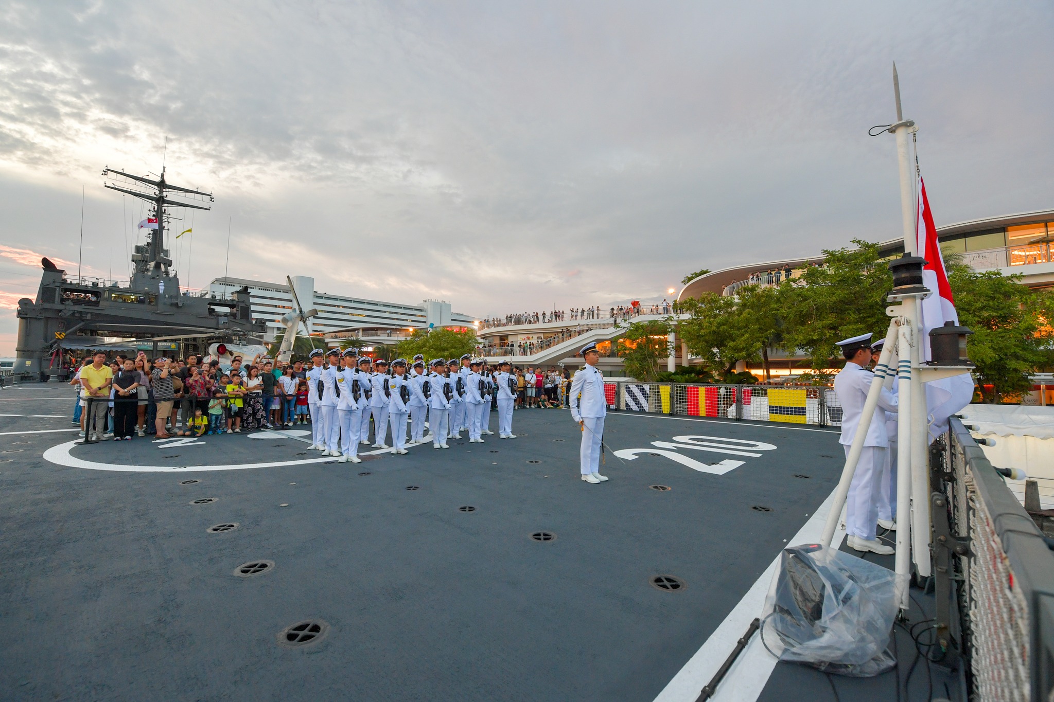 PIONEER - Dive into Navy@Vivo 2025! From returning crowd... | Facebook