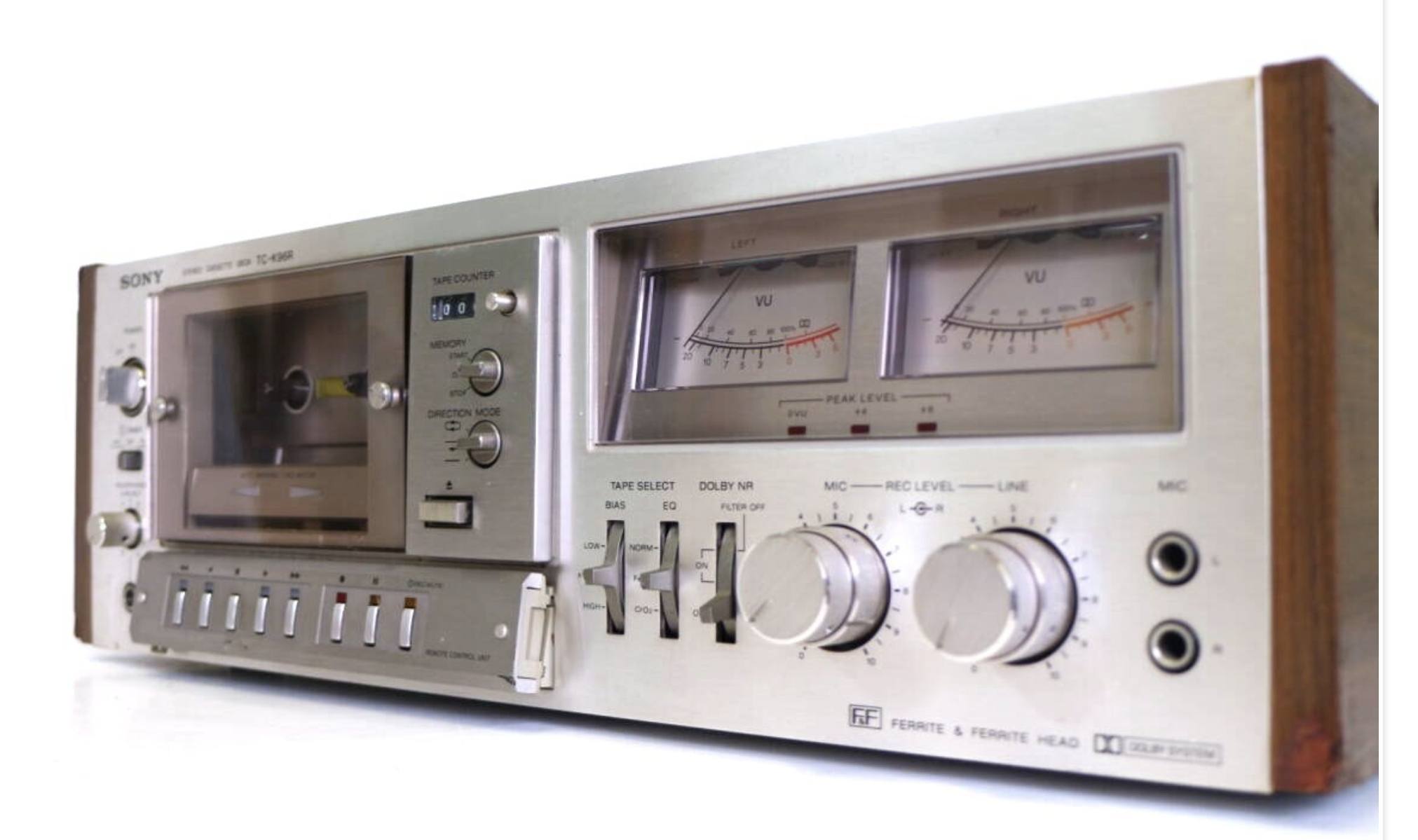 In 1981, Nakamichi introduced the 1000ZXL Limited Edition, a