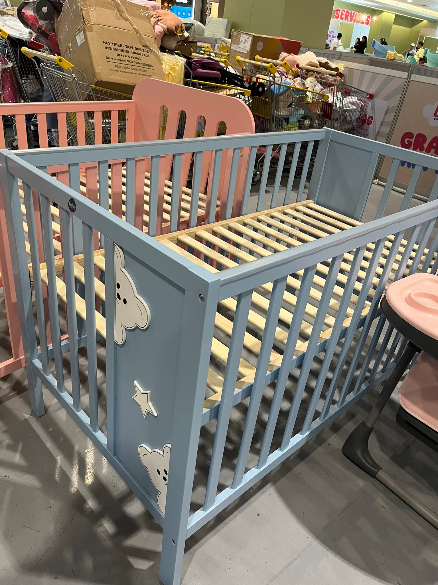 Timo’s - Baby Company Wooden Crib Bulky 🏷️ 2,800.00 only (included ...