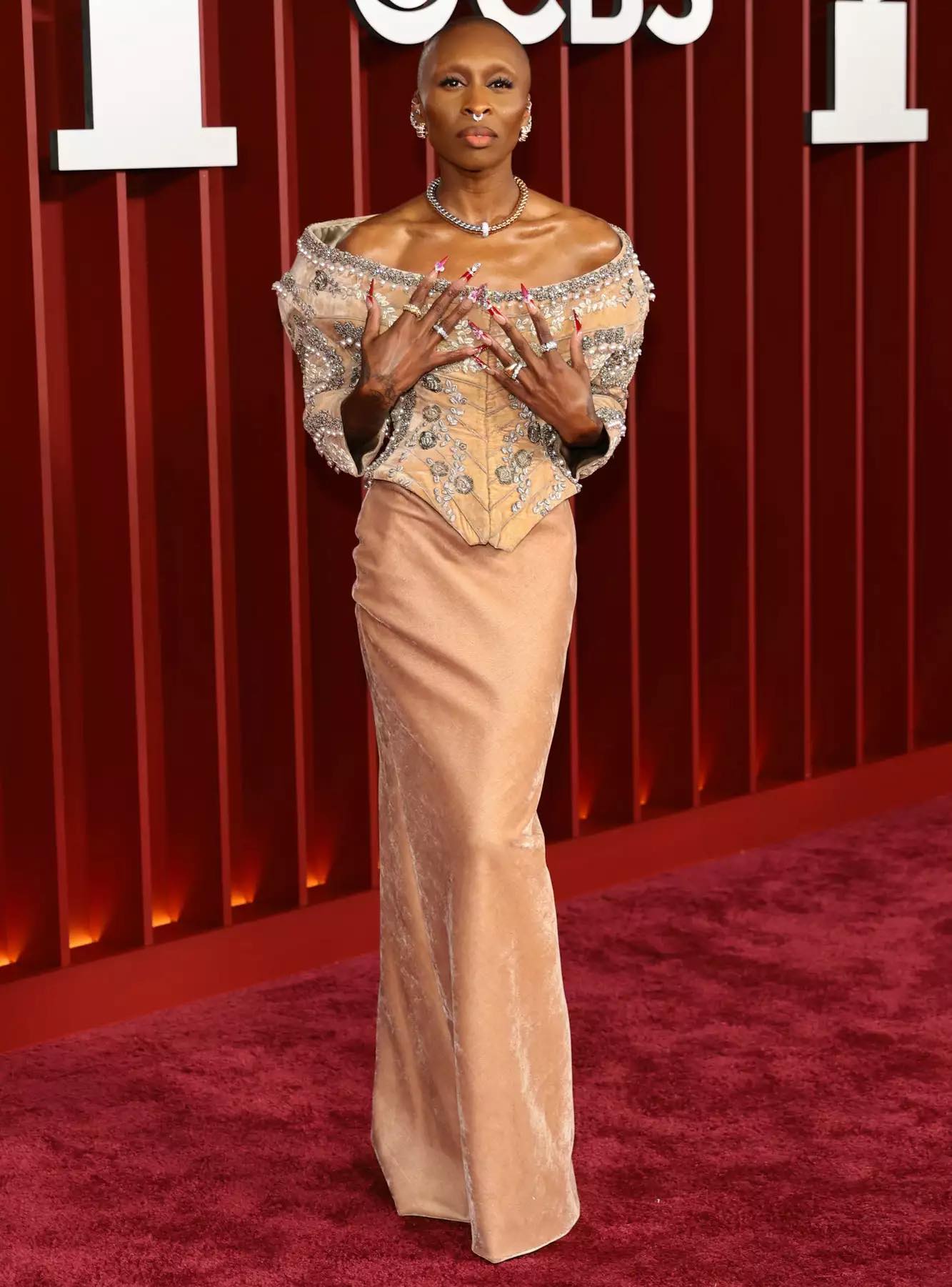 cynthia erivo gold dress shines on the Tony Awards red carpet in a stunning Schiaparelli 'Icarus' gown from Daniel Roseberry's Spring/Summer 2025 Couture collection bedroom furniture
