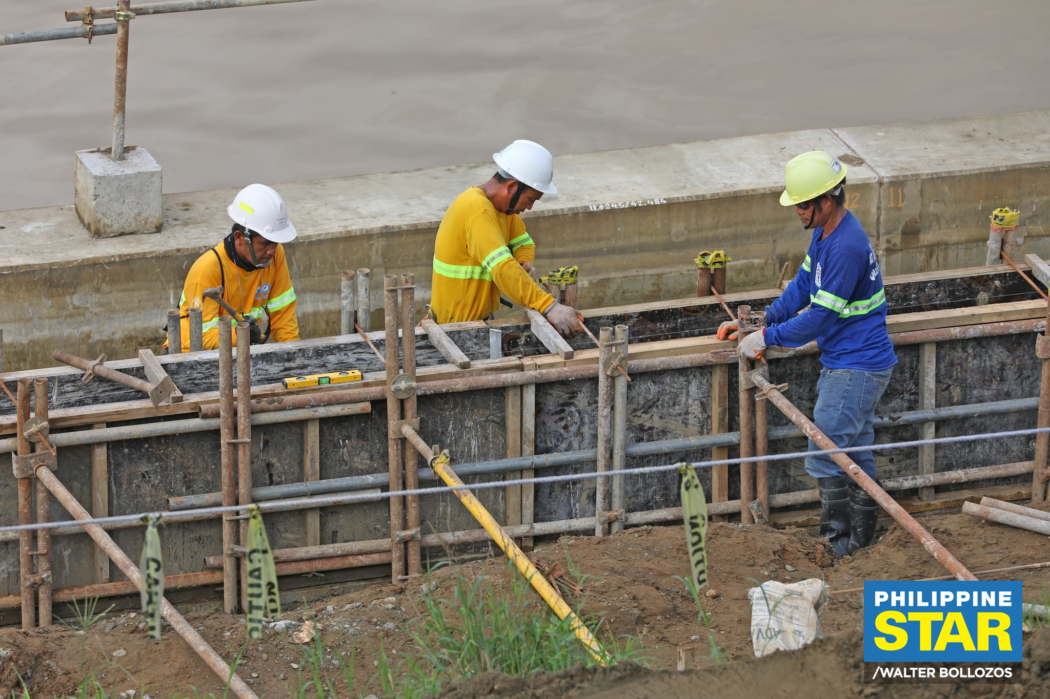Philippine - A finished mega dike project by a Japan-funded initiative ...