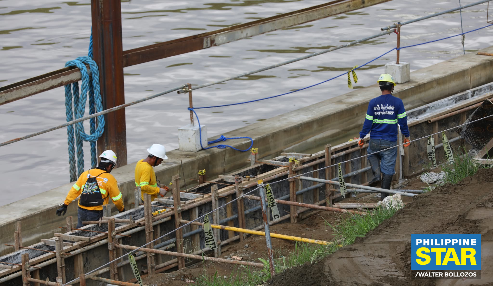 Philippine - A finished mega dike project by a Japan-funded initiative ...