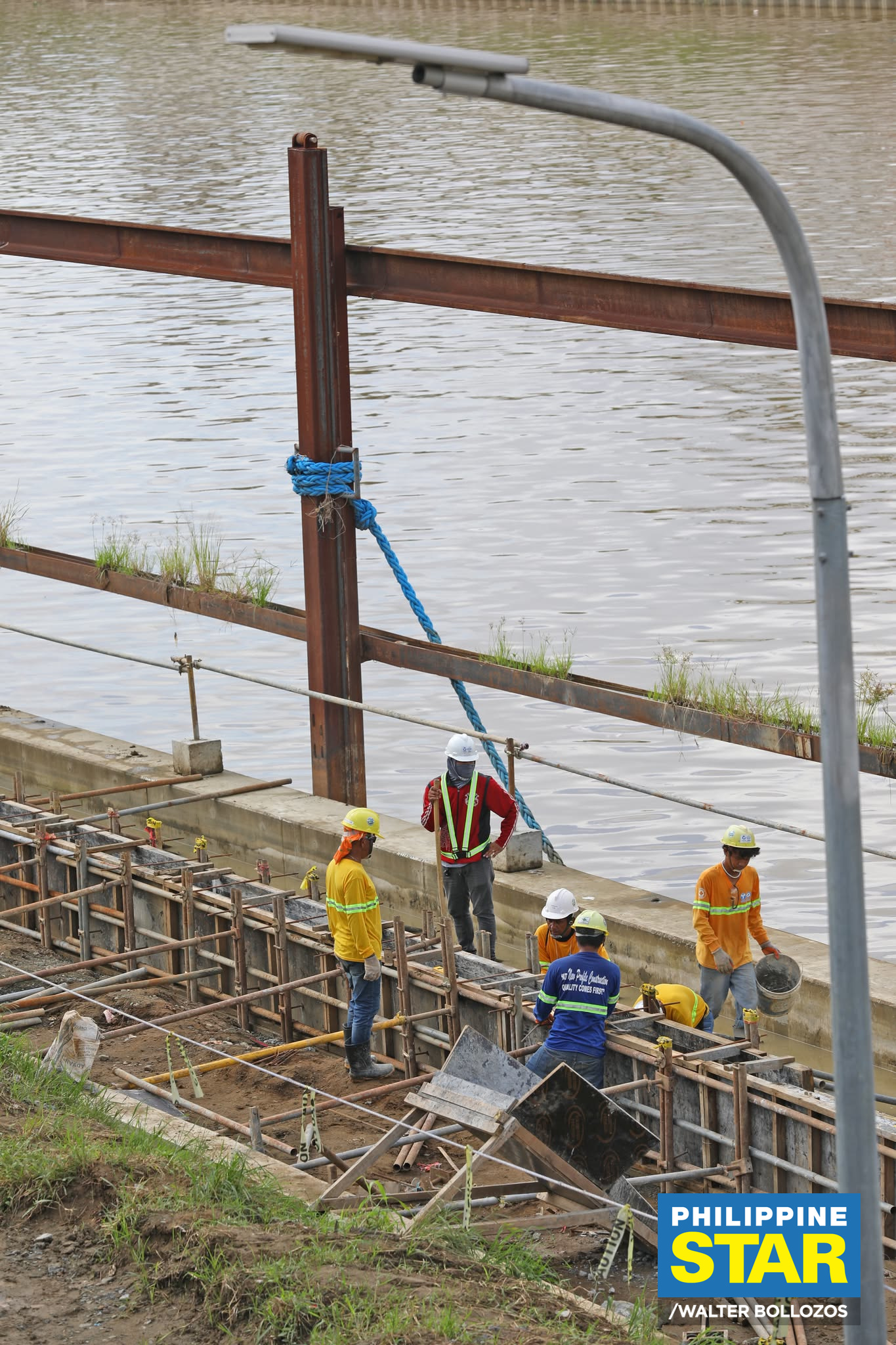 Philippine - A finished mega dike project by a Japan-funded initiative ...