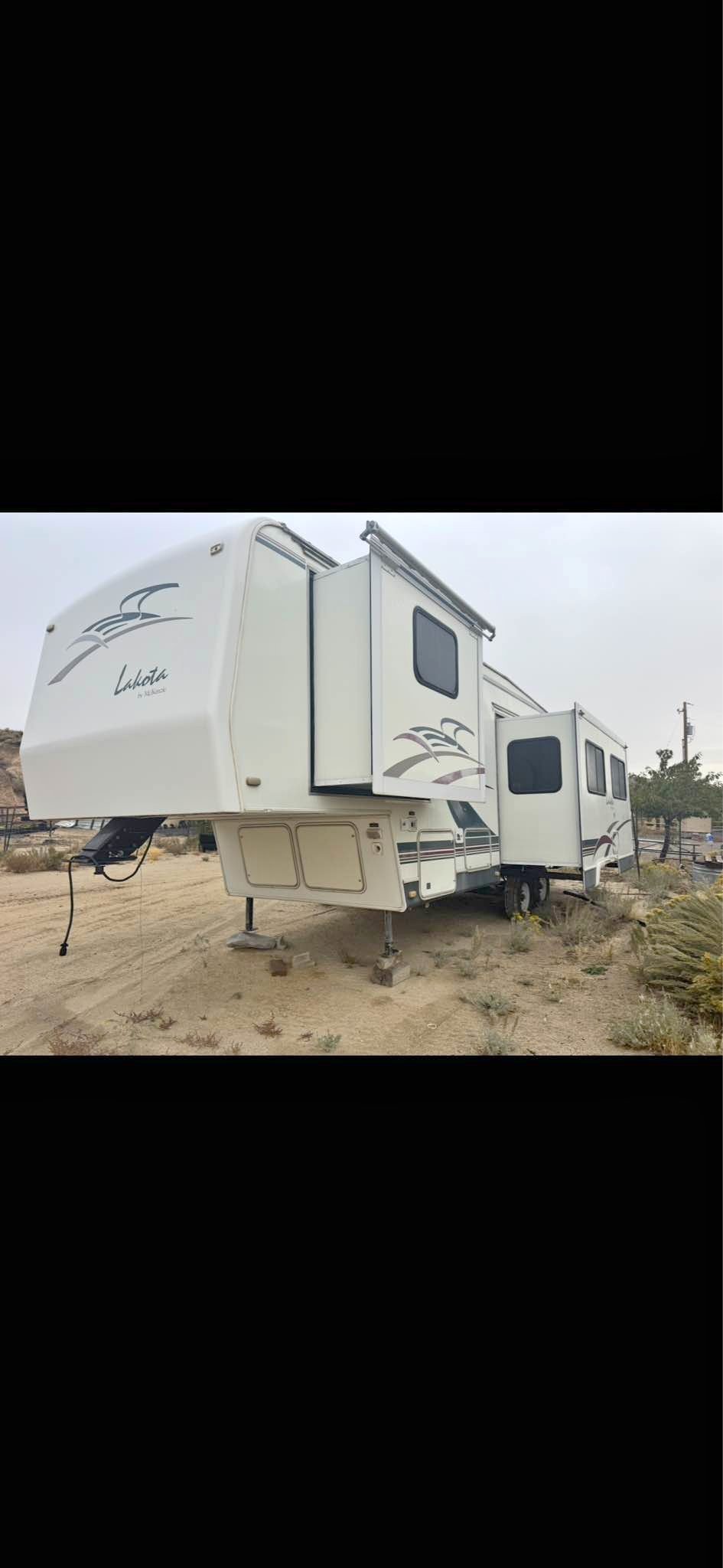 Lakota by McKenzie 5th wheel camper trailer - RVs & Campers - Reno ...