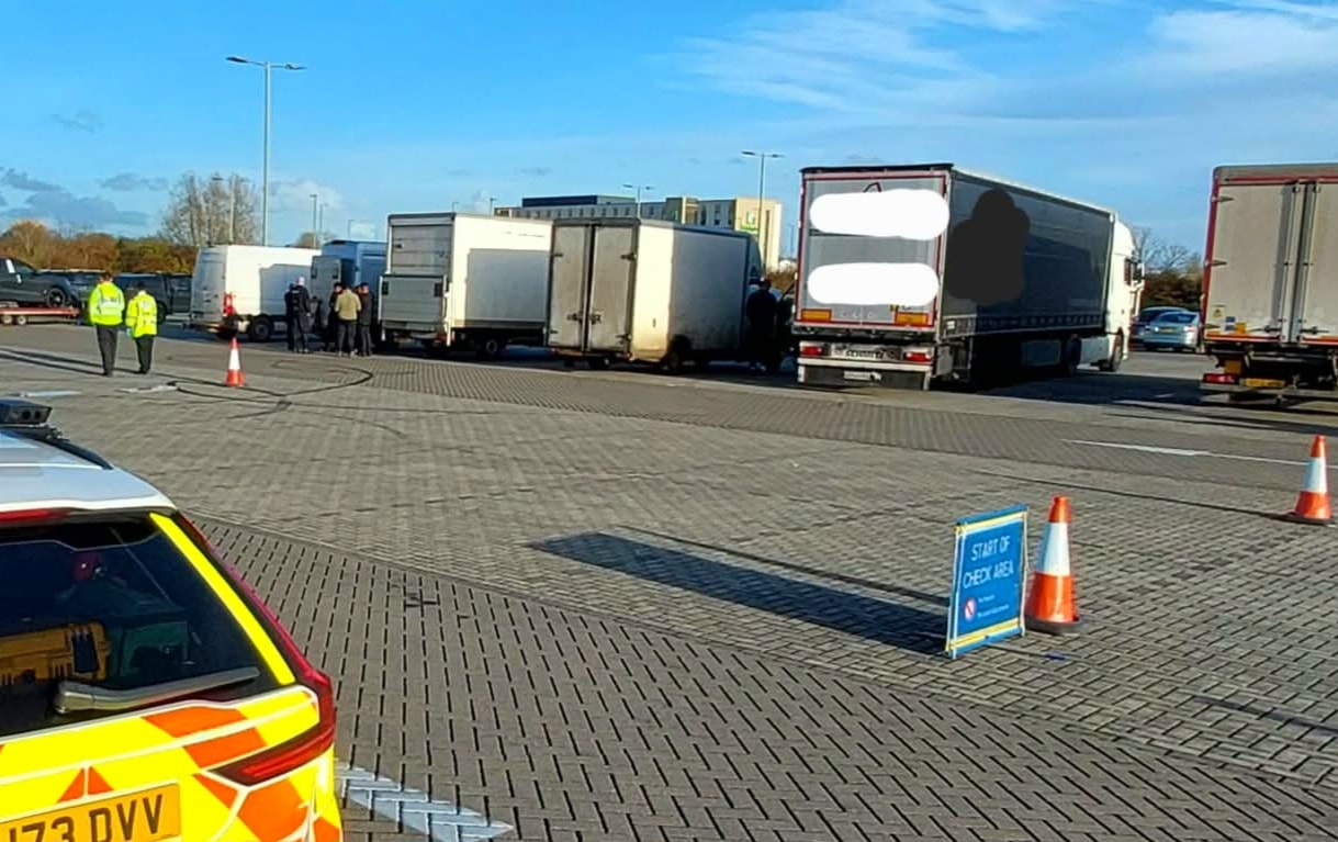 🚔 Another busy day for officers and... - UKcheckpoints.info | Facebook