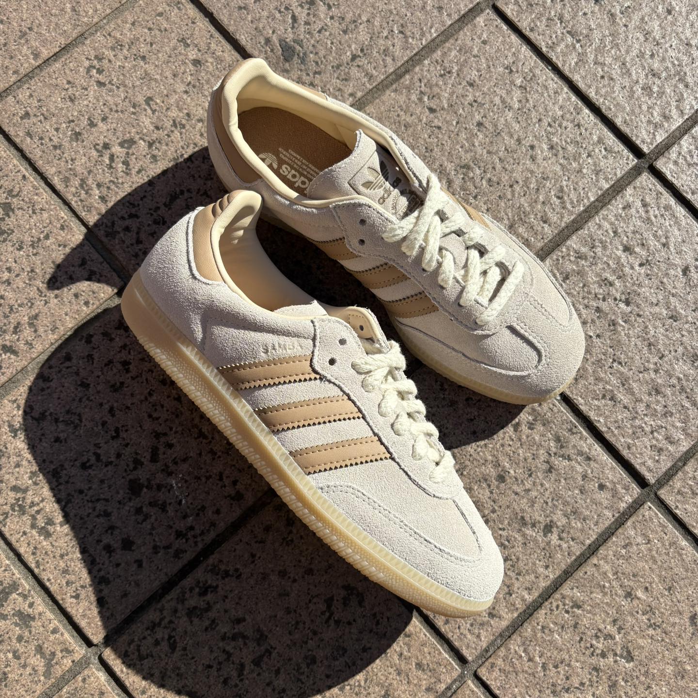 New Arrival . . 【ADIDAS】 SAMBA OG KH9261 CREA/CARD/GUM3