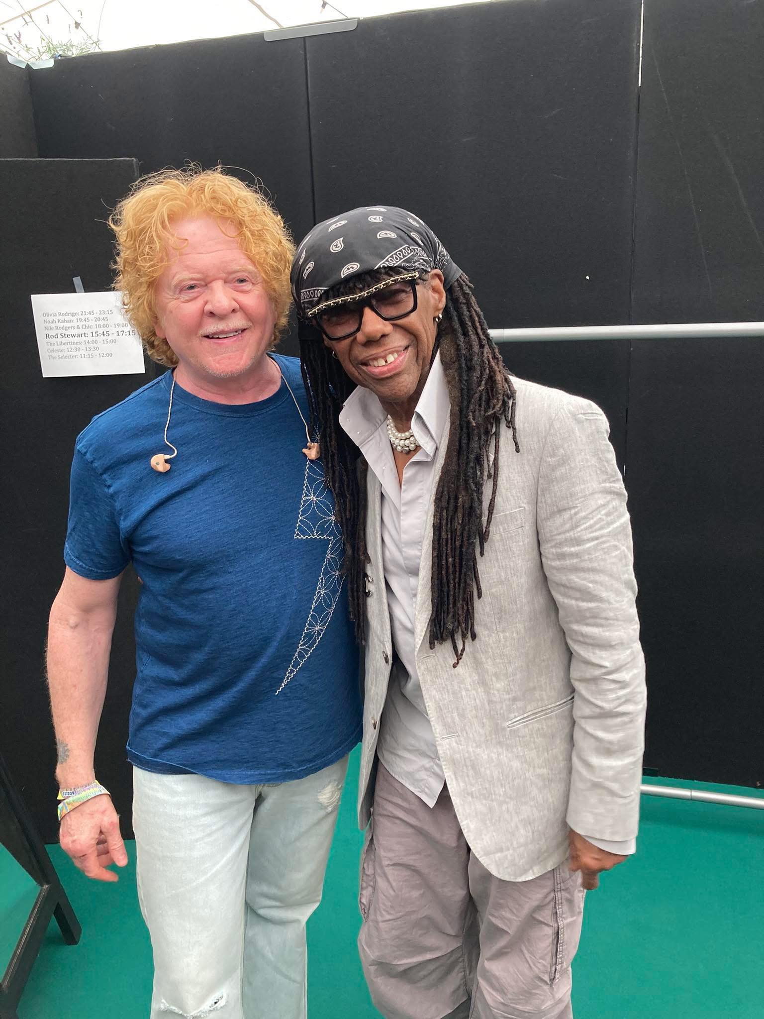Mick Hucknall and Nile Rodgers finally crossed paths! (?: Simply Red)