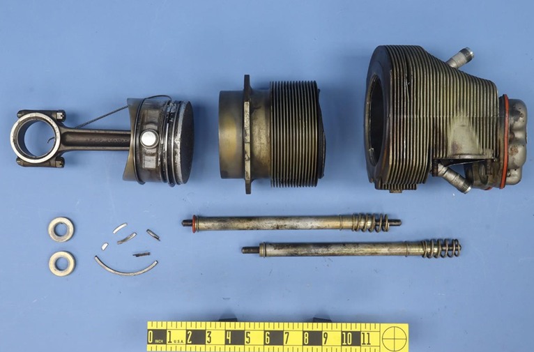 Aviation - Fractured number three cylinder assembly and associated