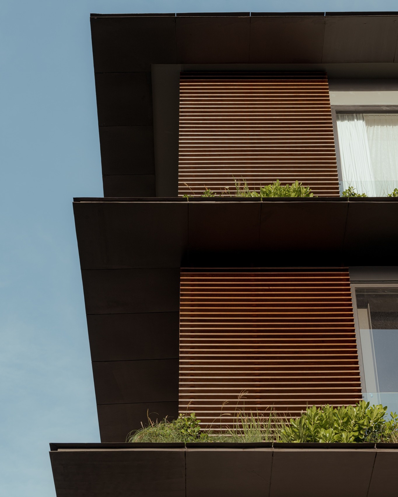 Kebony - Hotwalls Studios Who: ERMC Architects Where: Portsmouth, UK ...