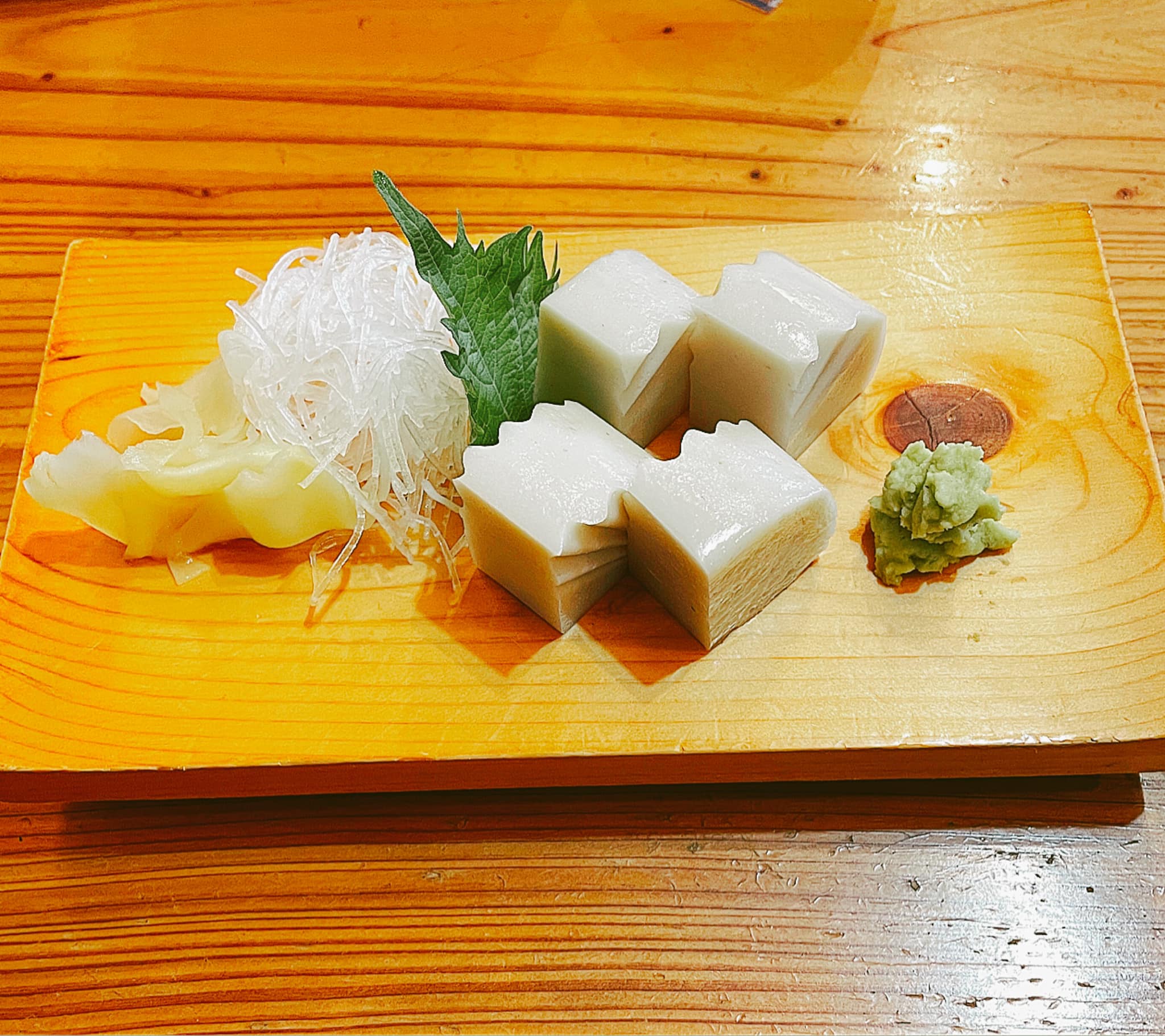 わさび屋 - 【板わさ①】 板わさ（いたわさ）は、日本の料理の一つで 