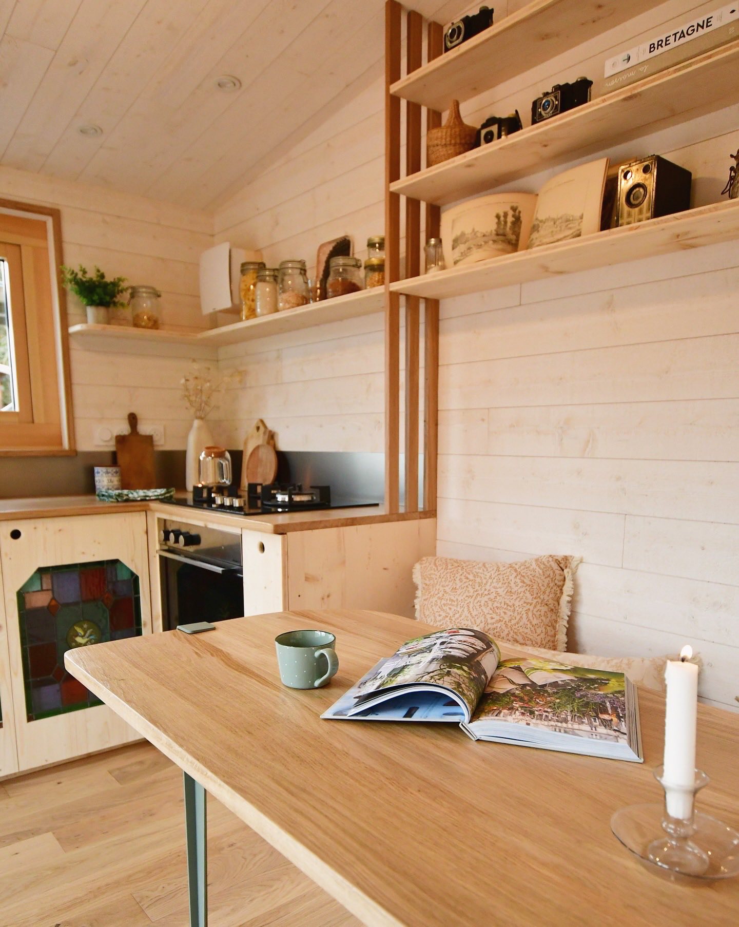 La Tiny House - 🏠HOME TOUR🏠 . Bienvenue chez Isabelle, qui... | Facebook