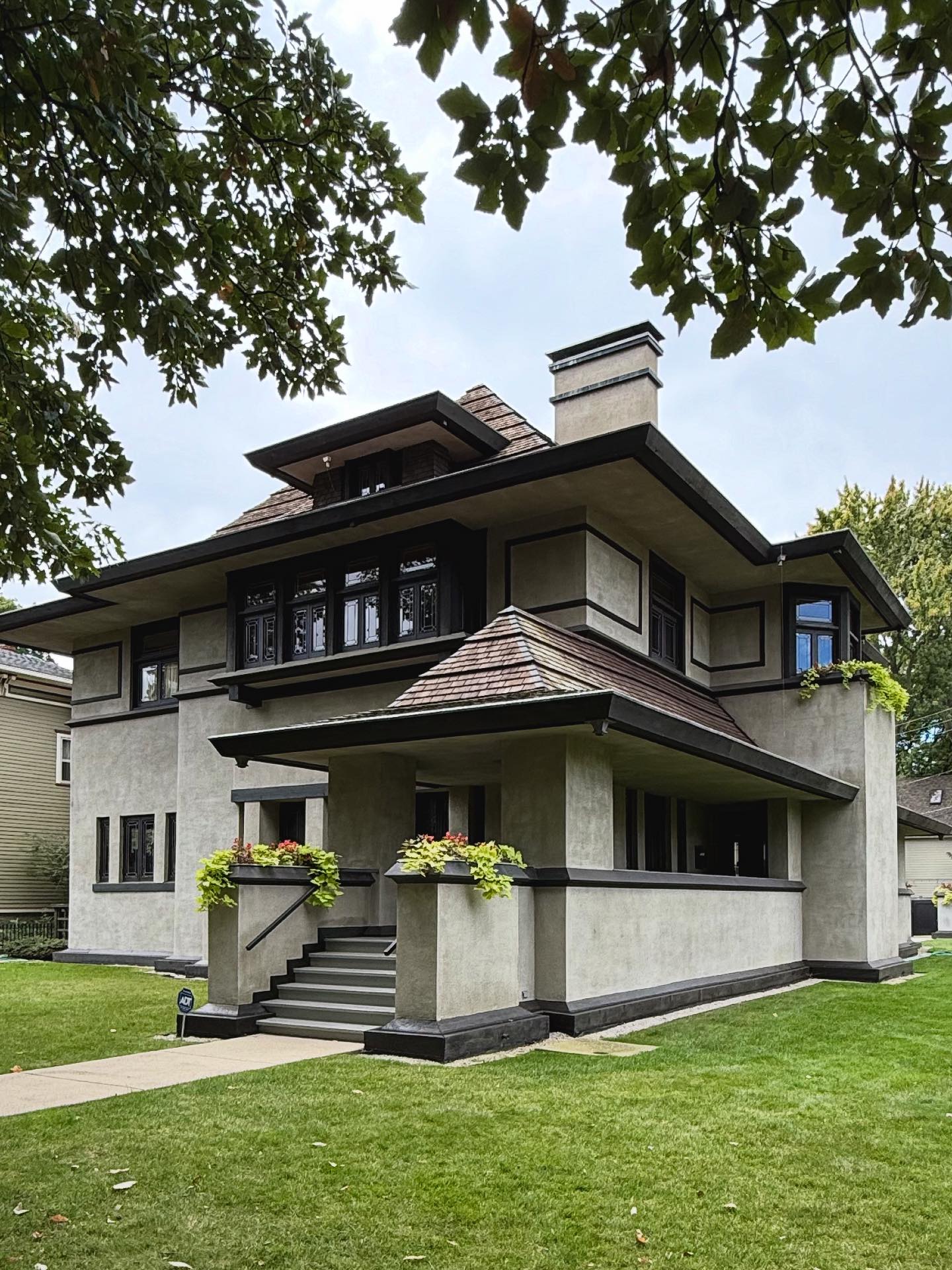 Frank Lloyd Wright buildings in chronological order from 1889-1916