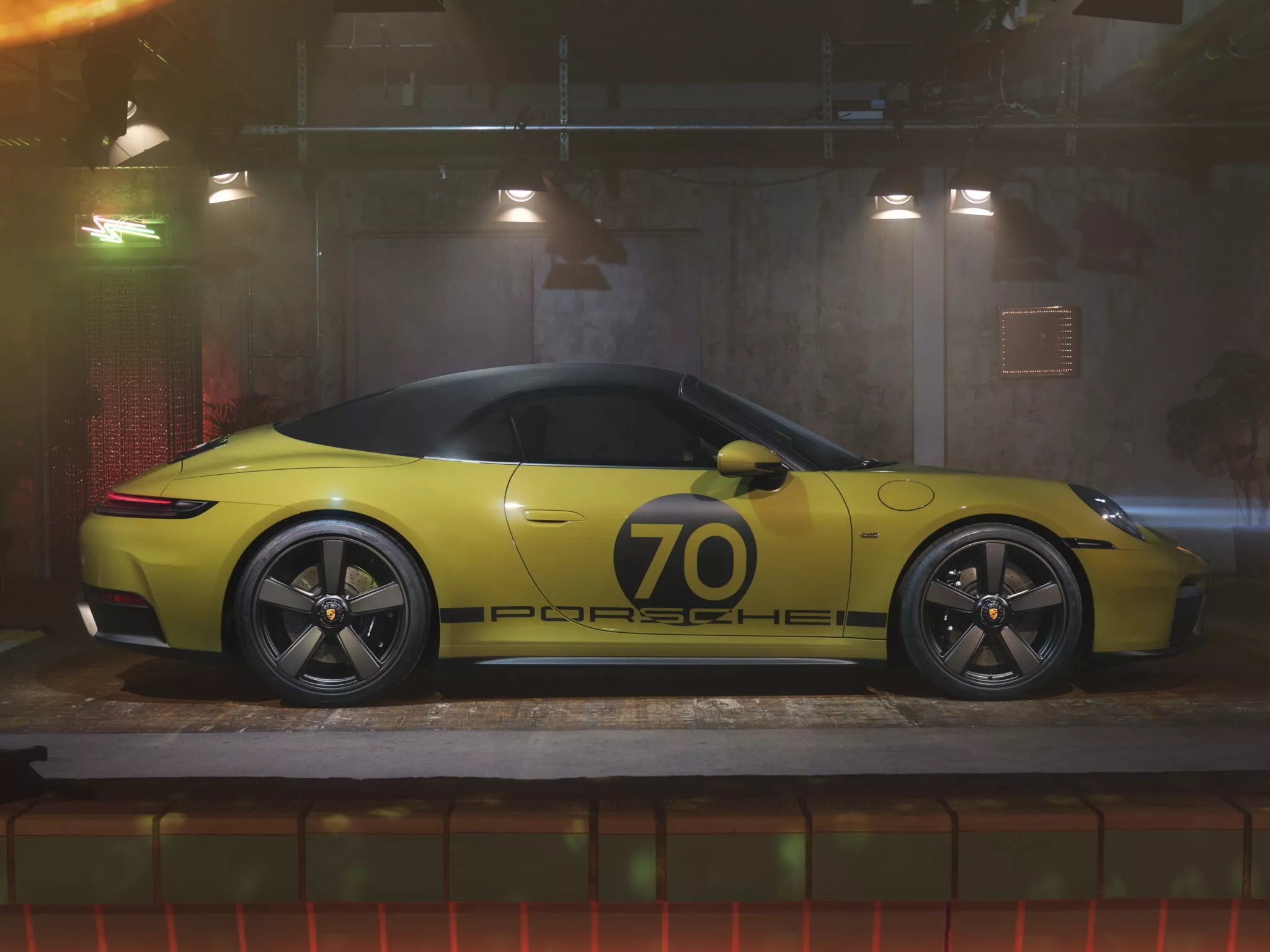 Porsche is only going to make 1,500 of these 911 Spirit 70