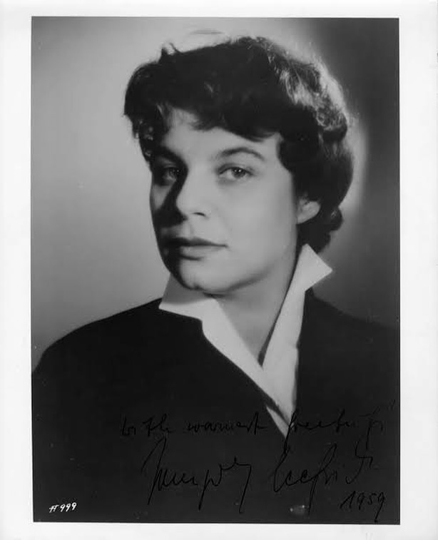 Irmgard Seefried sings Schubert's Romanze