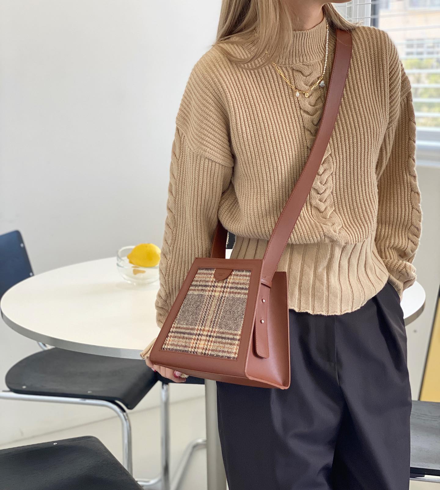Atelier - 펀딩 성공으로 세상에 나오게 된 GEO BAG - CHECK BROWN 