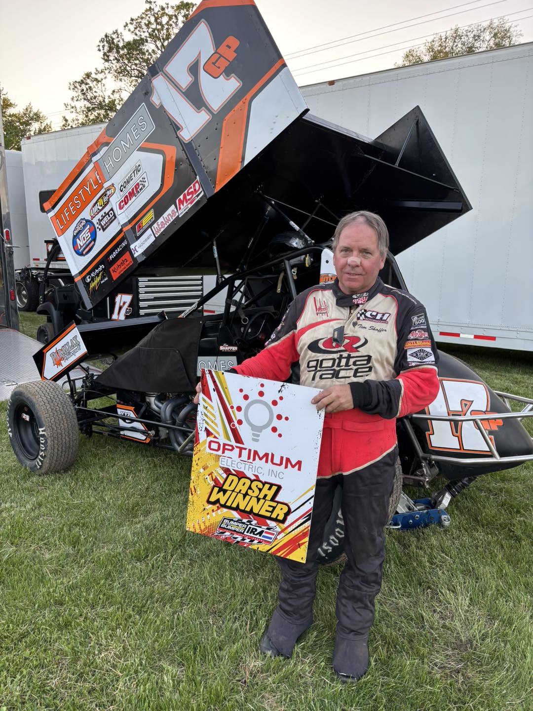 Bumper - Tim Shaffer brings home the win in Optimum Electric Dash 1🏁 ...