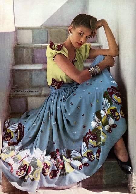 Fashion photographer Louise Dahl-Wolfe. 1942 Harper Bazaar.