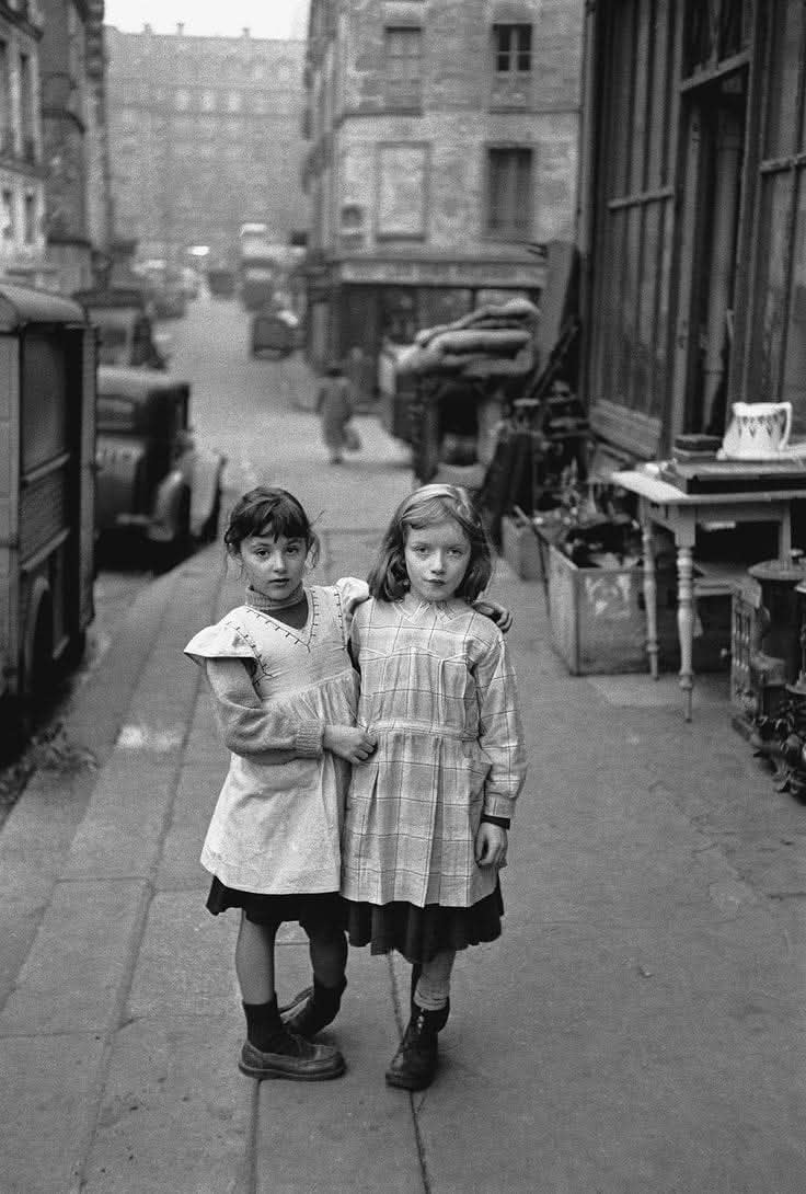 Paris - 1952. 📷 Édouard Boubat