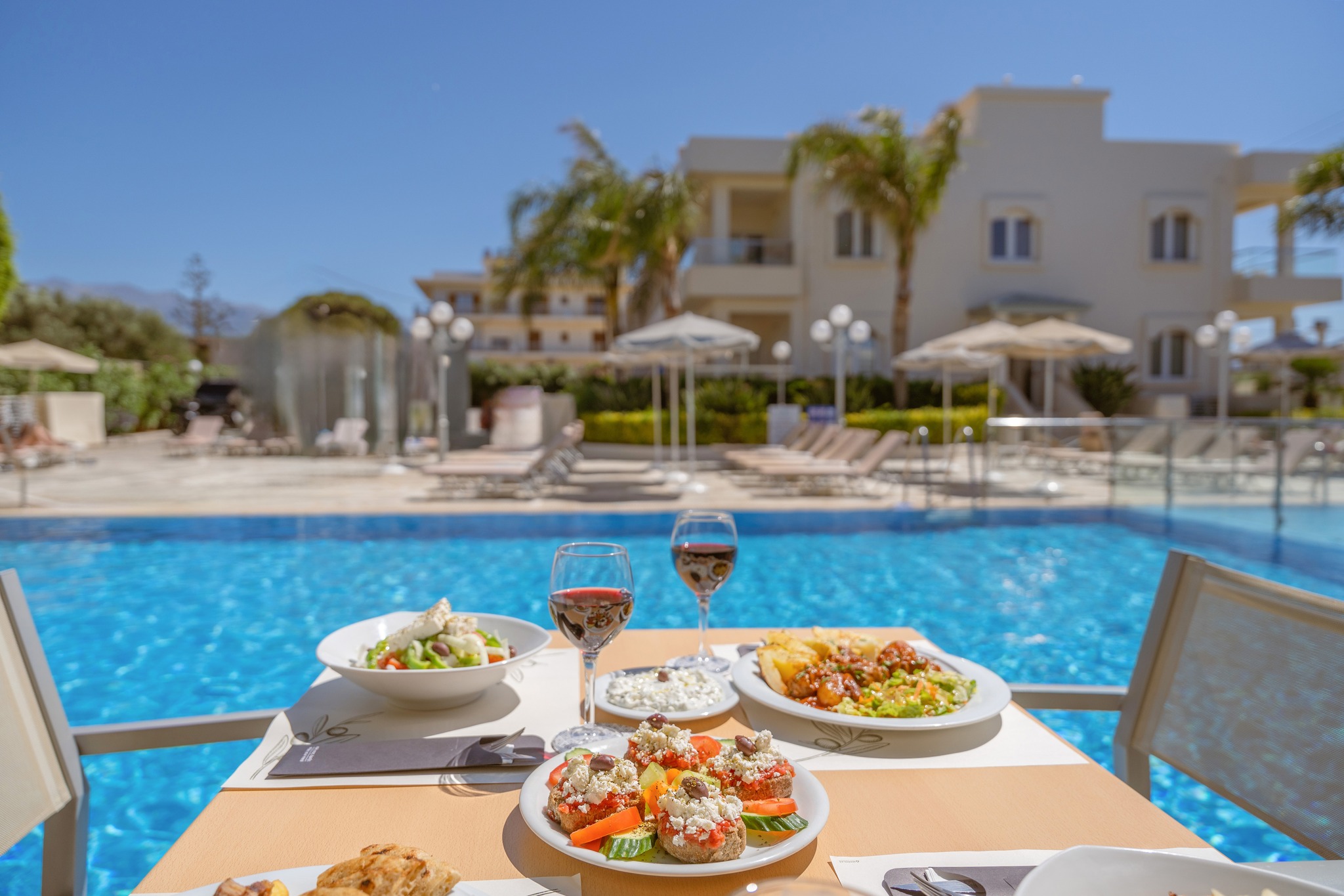 folkeferie-l-s-mere-om-mellieha-holiday-centre-p-malta-her-https